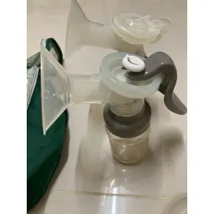 出清嬰兒用品藍色企鵝 Double Easy輕巧型電動雙邊吸乳器（贈媽媽餵揹巾）