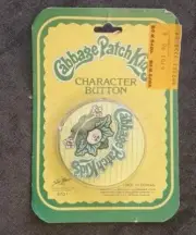 Cabbage Patch Kids Vintage 1983 Pin Pinback Badge Button IN PACKAGE