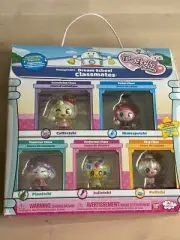 Tomagotchi Friends Dream School Classmates Collectible Figures