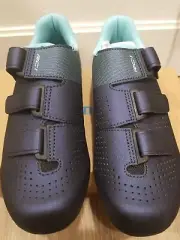 Women's NEW SHIMANO SH-RC100 RC1 ROAD SHOES NAVY EU42 US-W 9.5
