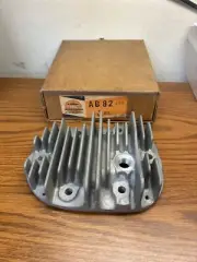 NOS Wisconsin Engine AB-82 Cylinder Head for AHH NEW IN BOX DEALER Close OUT