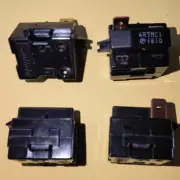 2pcs For PTC starter 4R7MC1 refrigerator compressor starter