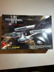 1991 AMT Star Trek VI The Undiscovered Country U.S.S. ENTERPRISE model SEALED!