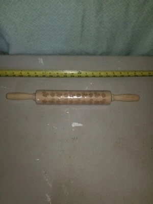 Embossed Dough Roller with Squirrels Engraved Wooden Rolling Pin