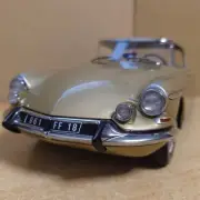 1 18 Citroen DS19 Le Dandy 1964 Brown CITROEN DS 19 Le Dandy NOREV die cast di