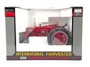 1/16 International Harvester 300 Farmall Gas Tractor With Narrow Front