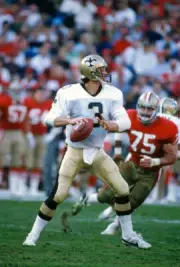 Bobby Hebert New Orleans Saints drops back to pass v San Fra- Football Photo 1