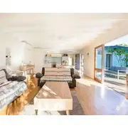 Driftwood - Pet Friendly - 2 Mins Walk To The Beach