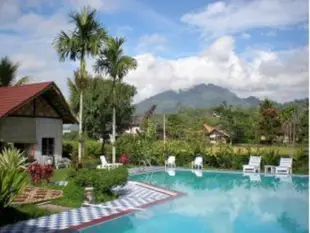 托拉雅托森納飯店Toraja Torsina Hotel