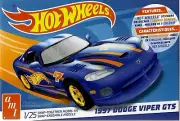 AMT 1349 1997 Dodge Viper GTS Hot Wheels model kit