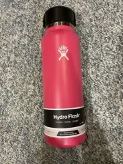 Pink Hydroflask Water Bottle - 32 OZ Capacity - Insulated Stainless Steel Clean