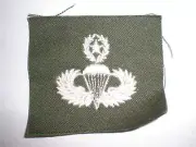 US ARMY 1960'S MASTER PARACHUTIST BADGE - FULL COLOR, WHITE ON O.D. TWILL