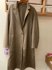 在飛比找Yahoo!奇摩拍賣優惠-日本🇯🇵 Uniqlo 羊毛大衣
