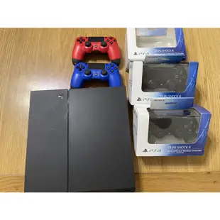 PS4 主機  CUH-1207B 系列 1TB PS4 二手近全新 附兩个二手手把 與兩個全新手把