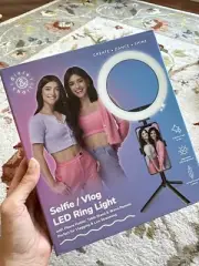 Dixie & Charli Selfie / Vlog LED RING LIGHT w Table Stand & Wired Remote NEW