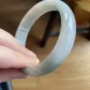 纯天然玉镯 Grade A jadeite bangle 59 mm Burmese Jade 100% Untreated Certified Icy