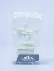 Heroic Statue | Wizkids Deep Cuts | Dungeons & Dragons - D&D - Unpainted