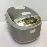 Zojirushi NS-LLH05-XA Rice Cooker SIlver 3 cup 220-230 V