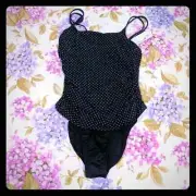 Miraclesuit fauxkini one piece polka dot 10 M L