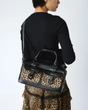 Dr. Martens 41081001 KIEV LEOPARDHAIRON TOP HANDLE BAG BLACK LIGHT TAN 2025 New