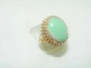 Vintage 18k Yellow Gold Light Green Jade Ring