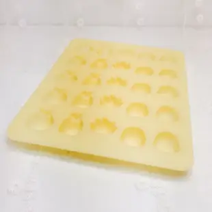 角落生物 矽膠材質 25個入 立體造型 製冰盒 巧克力模型