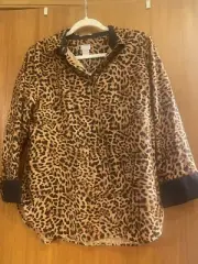 Chico Leopard Top size 2 NWT