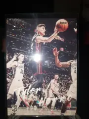 Tyler Herro 2019-20 Panini Chronicles Luminance Rookie RC #154 Miami Heat e179