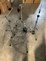 Pearl Road Show Hardware Pack, 3 Cymbal Stands, Bass Pedal And Snare Stand
