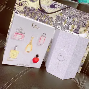 (剩一組拆擺 便宜賣)(Little bee小蜜蜂精品)DIOR限定 迪奧30周年 城堡香水禮盒(無背景提袋)