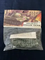 AIRFIX HO/OO SCALE STALIN TANK SERIES 1 SCALE MODEL Kit 7992