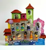 2022 Disney's Encanto Walmart Exclusive Toy Mi Familia Figure Set 12 Figures NIB