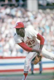 Bob Gibson of the St Louis Cardinals throws a pitch during Game On- Old Photo 3
