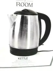 Room 2 Room Electric Kettle Silver Black Safe Lock Lid 60 Oz 1500 Watt NEW