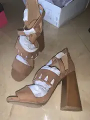 Qupid Women's BOOGIE-04 Sandal - Camel Suede Pu - Size 6.5
