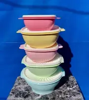 Tupperware Servalier Press N Seal Stackable Bowls Pastel Colors Set of 5 New