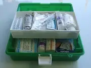 HOME & AWAY FIRST AID KIT - FULLY STOCKED - HANDY FOR EMERGENCY