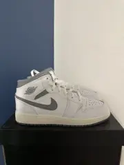 NEW Nike Air Jordan 1 Mid (GS) Stealth Grey US6Y (7.5W)