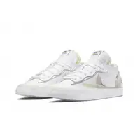 在飛比找PChome24h購物優惠-Sacai x Nike Blazer Low 白 DM64