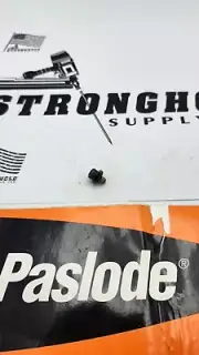 NEW OEM PASLODE 900900 SCREW