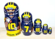 Nesting Russian dolls Michigan Wolverines 15 cm. ( 6 in). 5 dools. Hand made.