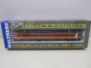 WALTHERS ~MILWAUKEE ROAD 8-1-2 PULLMAN HEAVYWEIGHT PASSENGER CAR~HO SCALE