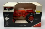 1992 Scale Models Allis Chalmers Model D-17 Gas Toy Tractor, 1/16 Scale, NIB