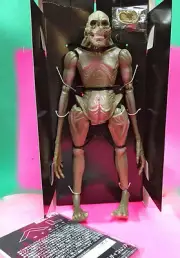 ALIEN RESURRECTION NEWBORN LIMITED EDITION MEDICOM TAKARA 1997 NEW!