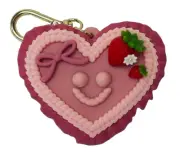 BATH & BODY WORKS STRAWBERRY SWETHEART CAKE POCKETBAC HAND SANITIZER HOLDER CLIP