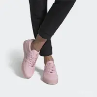 在飛比找蝦皮購物優惠-adidas 愛迪達 三葉草女鞋新品休閒鞋板鞋 FX3819