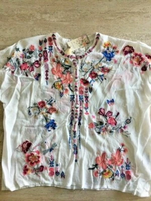 Johnny Was Gardenia Top Flowers White Short Peasant Shirt Embroidery Small New