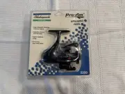 Shakespeare Pro-Am 2200 Spinning Reel New In Package * B78