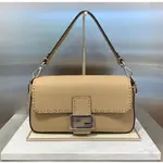 FENDI 8BR600 明縫線 SELLERIA BAGUETTE 貝貴包 奶茶色