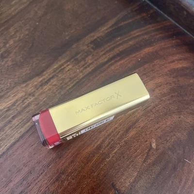 BRAND NEW & SEALED MAX FACTOR ELIXIR LIPSTICK SCARLET GHOST 720 PERFECT RED